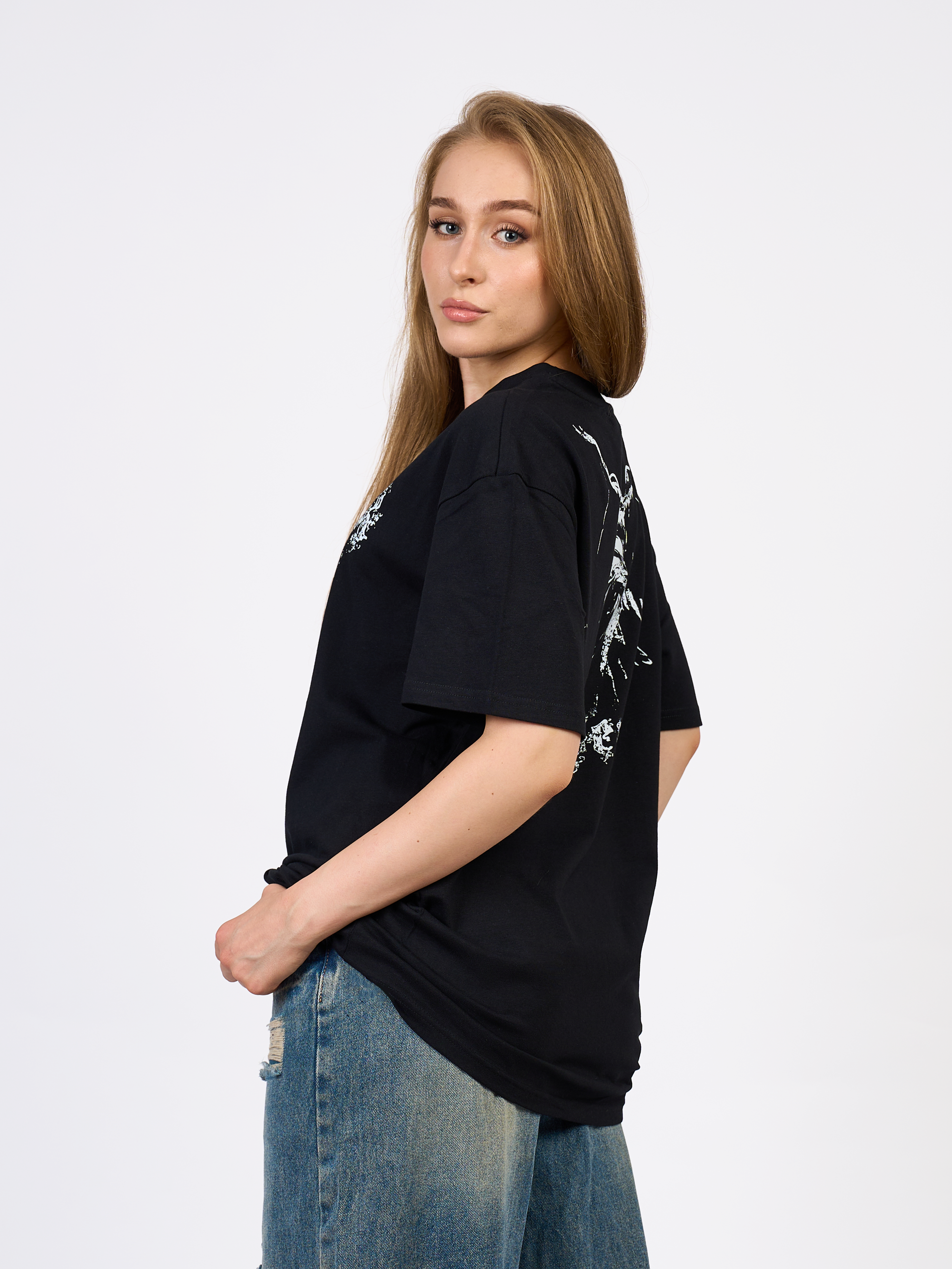 Statue T-Shirt